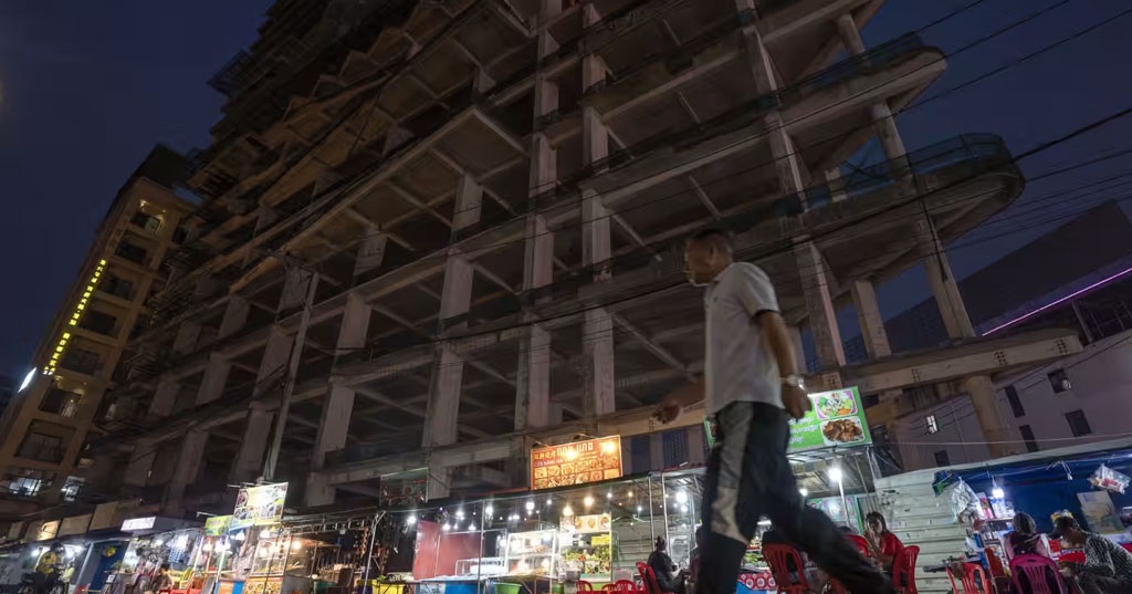 Sóng đầu tư Trung Quốc thoái trào, để lại 500 “tòa nhà ma” ở Campuchia