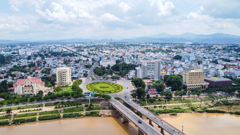 Các địa điểm, vị trí phải phát triển nhà ở theo dự án đối với khu vực ngoài đô thị trên địa bàn tỉnh Kon Tum