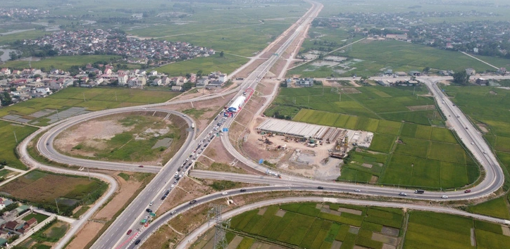 Tăng tốc nhờ đầu tư công – tư nhân, GDP 2025 được dự báo có thể chạm mốc 8,1%