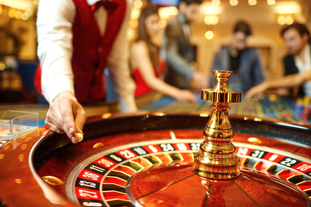 Đề xuất người Việt vào casino phải mua vé giá 2,5 triệu đồng/ngày