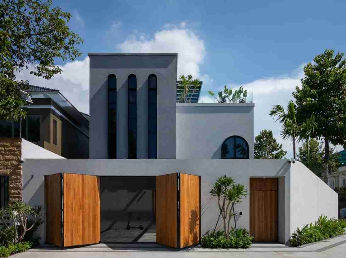 Biệt thự tân cổ điển ven sông Sài Gòn 3 tầng như khu nghỉ dưỡng riêng