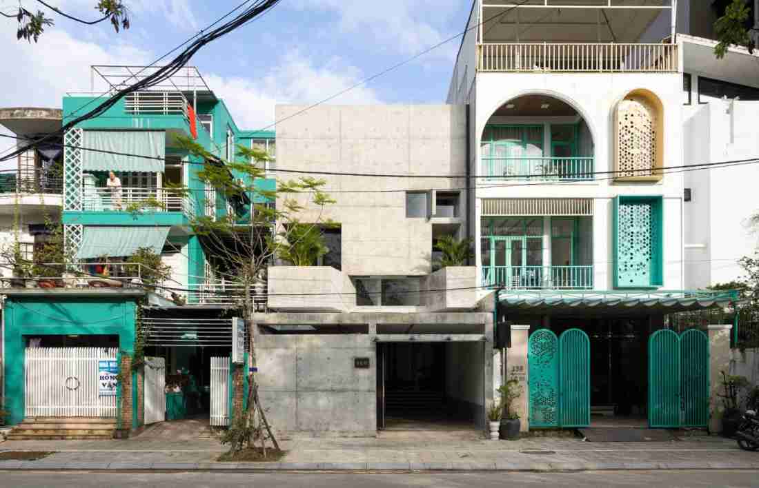 Nhà bê tông biết thở giữa Huế và triết lý sống giàu có từ những khoảng trống