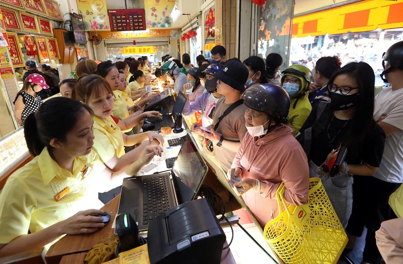 Người dân mua bán vàng cần biết quy định này để tránh bị xử phạt đến 20 triệu đồng