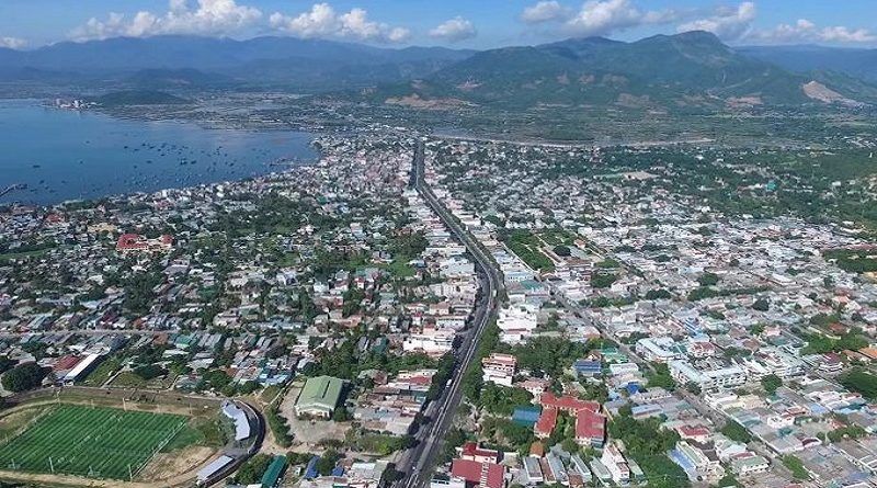 Họp bàn về việc triển khai các dự án khu công nghiệp quy mô lớn, lãnh đạo tỉnh Khánh Hòa chỉ đạo gì?