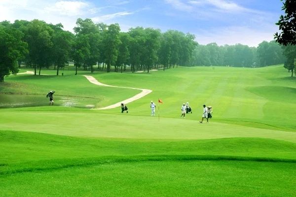 Bí thư Tỉnh ủy Đắk Lắk chỉ đạo tháo gỡ vướng mắc cho các dự án du lịch, sân golf
